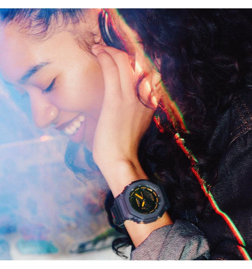 Orologio G-Shock Classic Style GA-2100K-2AER Smoke Light